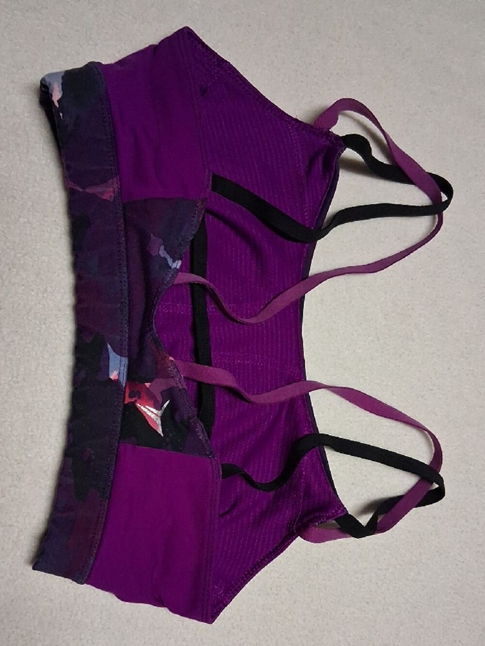 4/20$ Old Navy Purple Floral Strappy Sports Bralette - Picture 2 of 6